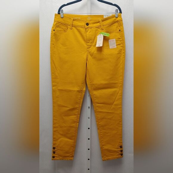 St. John's Bay Mid-Rise Skinny Jeans Sz 12 Radiant Gold NEW - Picture 1 of 11
